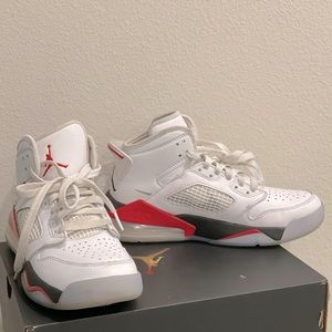 Nike Air Jordan Mars 270 White/Silver-Fire Red
